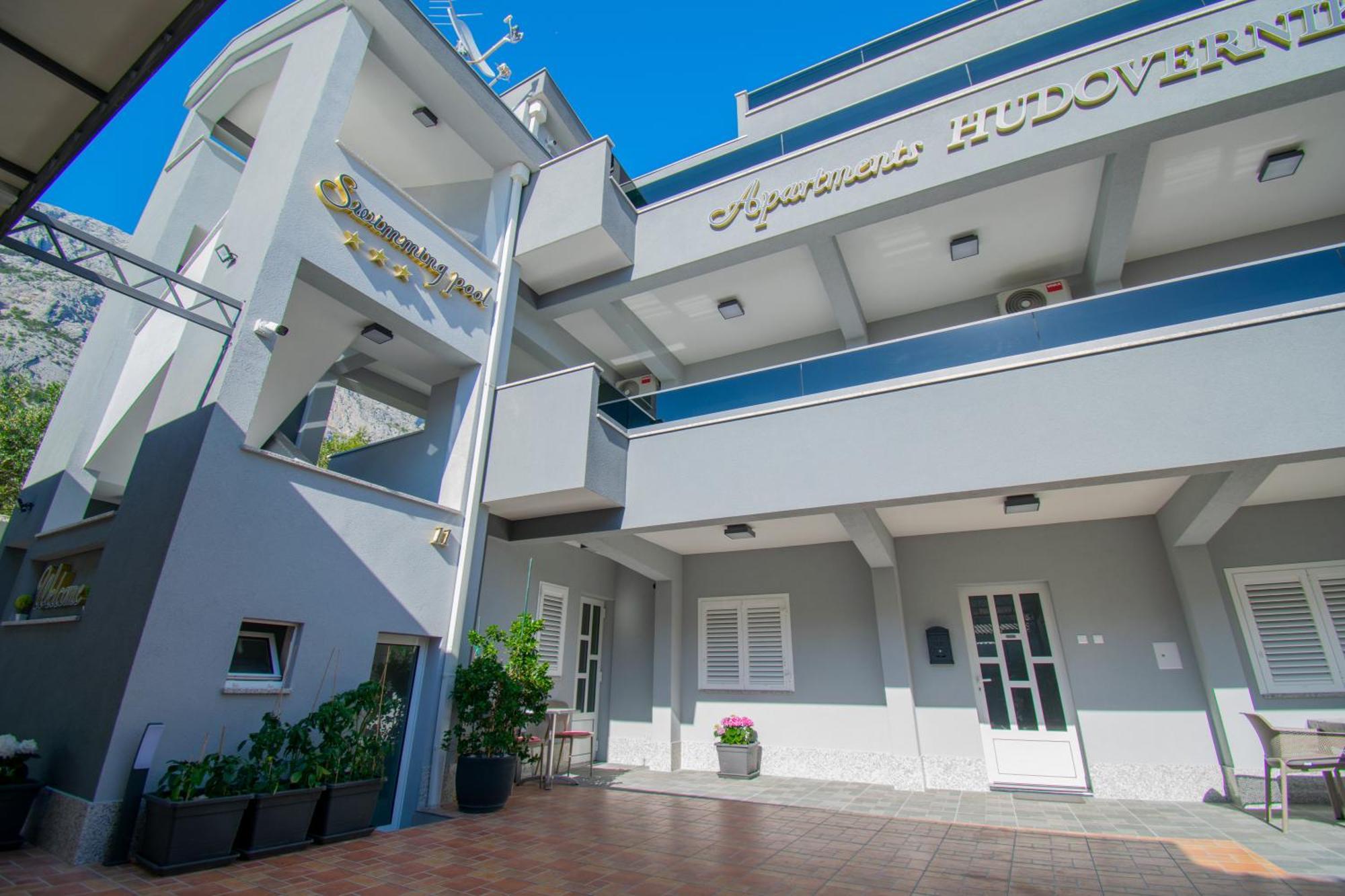 Apartments Hudovernik Baska Voda Exterior photo