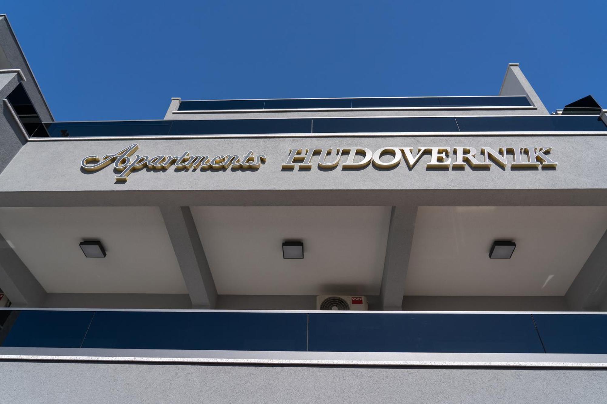 Apartments Hudovernik Baska Voda Exterior photo