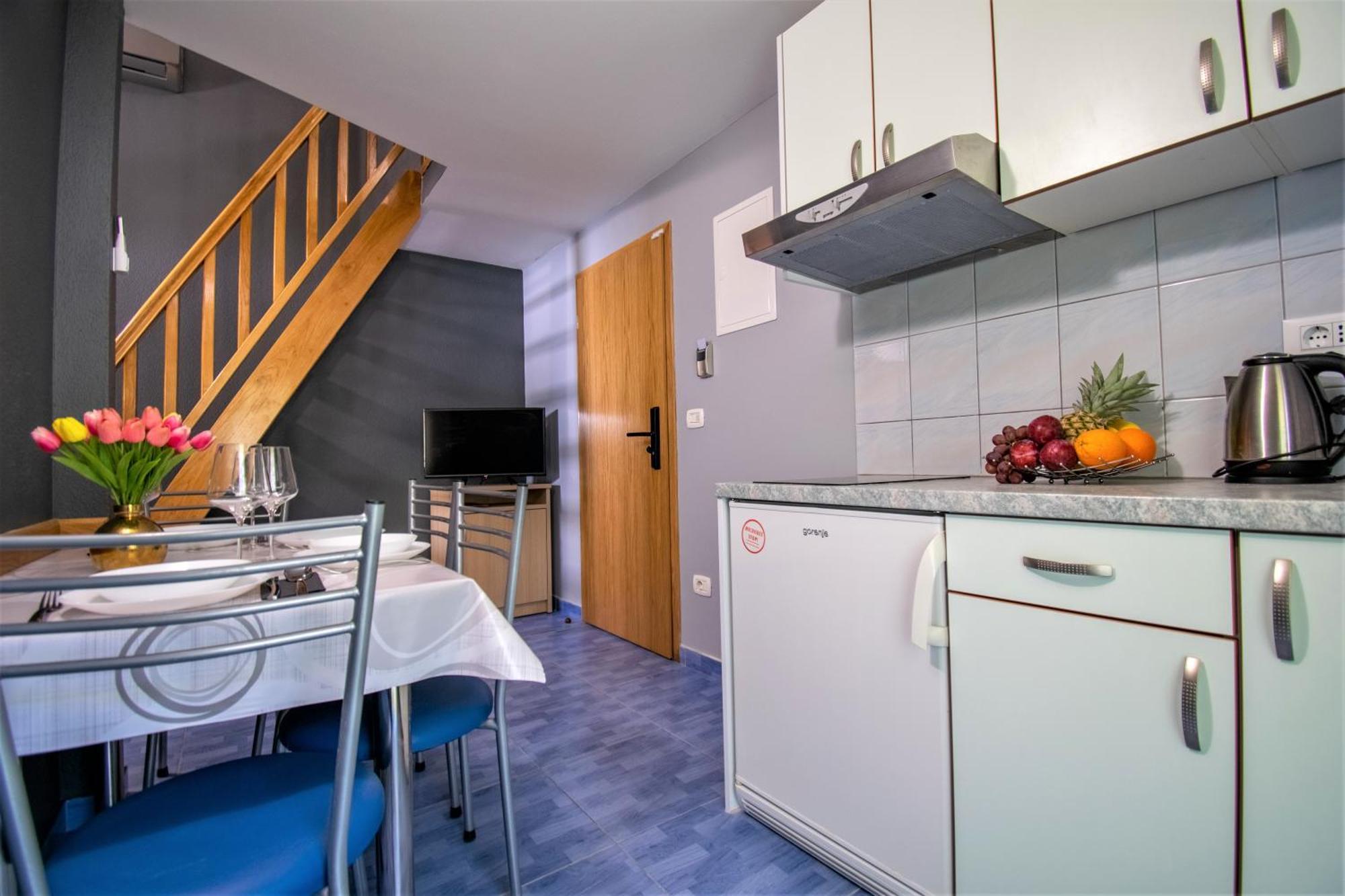 Apartments Hudovernik Baska Voda Exterior photo